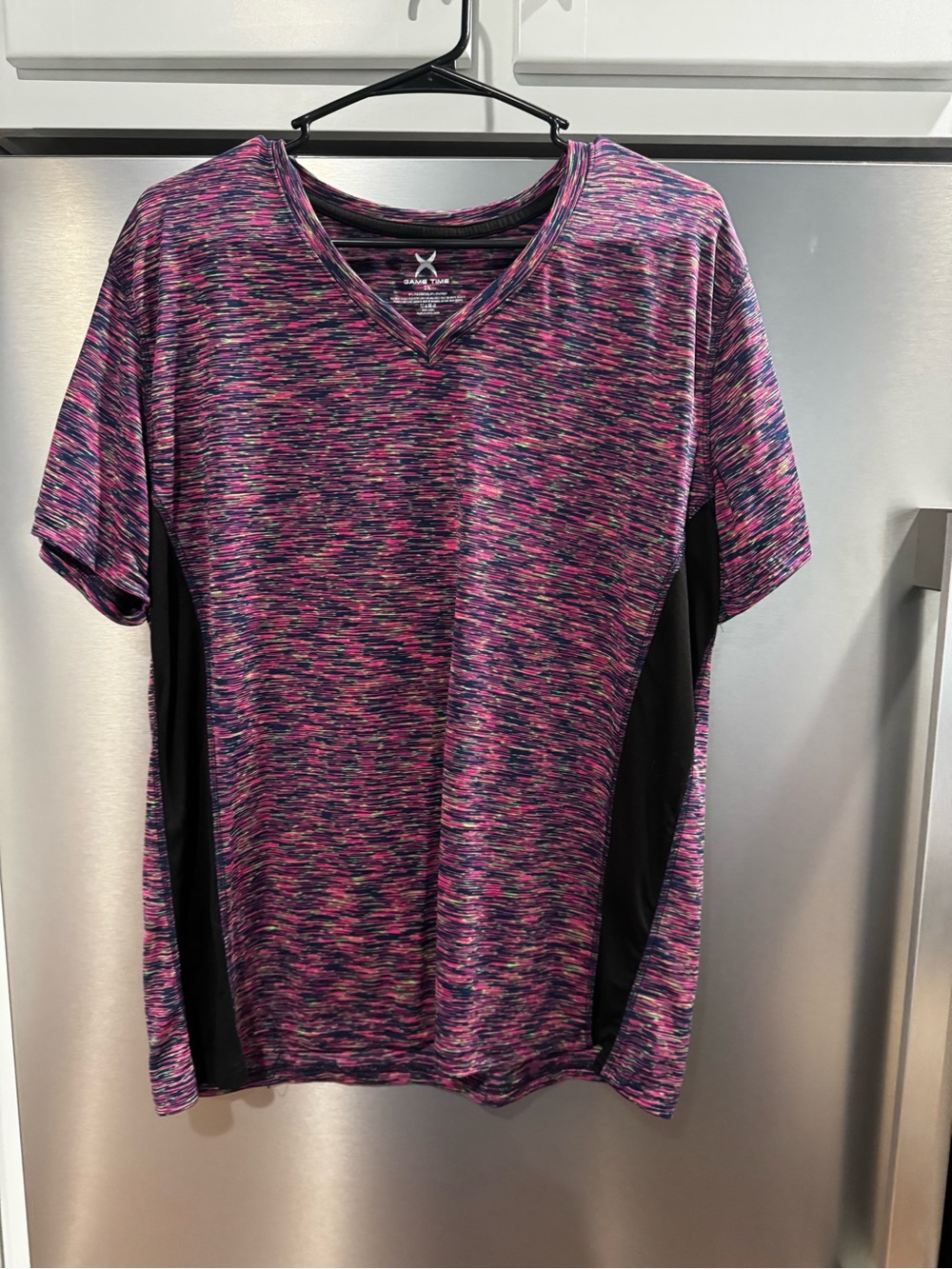 Game Time Women’s Space-Dye V-Neck Tee - Pink & Black